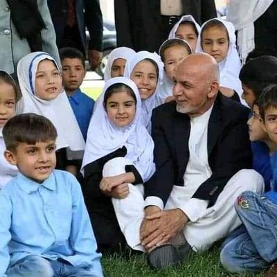 Atal is from Afghanistan 🇦🇫khost province graduated 🎓from shaikh zaiad University. Studied English literature field. In the status qou aprofessional.