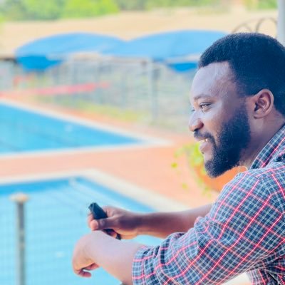 EaQuecy's profile picture. Educator || Engineer