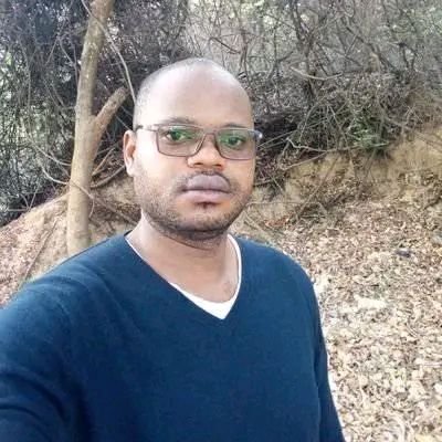 Juriste,Expert en droit foncier et acteur politique indépendant,passionné du Congo/Rdc 🇨🇩
@mwanayatataKimbangu