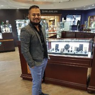 Cricket Lover. Diamond and Watch Specialist. Grand Cayman.