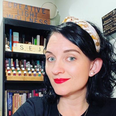 Naturopath. 🇺🇸Writer. 🇺🇸Editor. 🇺🇸Financial Educator. 🇺🇸#MAGA 🇺🇸#KAG PATRIOT🇺🇸🇺🇸🇺🇸🇺🇸🇺🇸🇺🇸 #BlueLivesMatter #backtheblue #LEOW