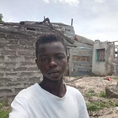 Ooh well my name's karanmadi an am from the Gambia smiling coast of West Africa and we need a help