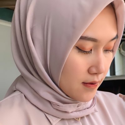 girzav's profile picture. procrastinating safe seeker, melancholy chameleon, antagonist role and alternative rock listener.