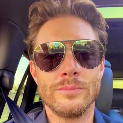 FAN ACCOUNT. Lover of books, music, art and life. Take note: Dean fan and only a Jensen fan. No others need apply. Header by me. 18+