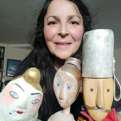 Living in beautiful #Cromer, #Norfolk. #Traditional #Folksong #singer, #paperartist & #Puppeteer
https://t.co/kGGKTvaFGi