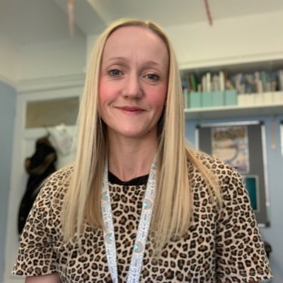 Clinical Psychologist- passionate about paediatric/adolescent health, childhood cancer, palliative care and the NHS. Mummy to three wonderful children.