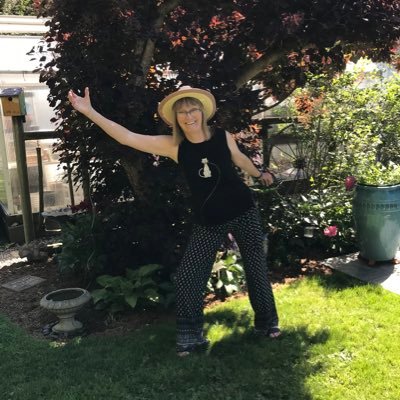 Garden writer, speaker, Vancouver master gardener & horticulturalist who loves sharing the passion for growing plants. On Instagram at That Bloomin Garden