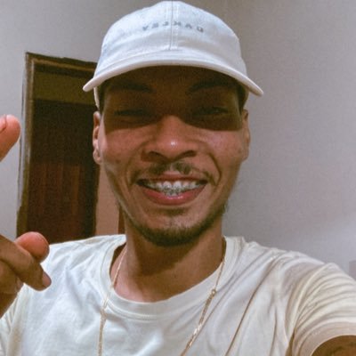 -legal
-divertido
-amo festa 🥳
-chama no zap
-67996407674
