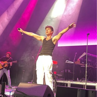 @charlieputh stans | @theo__fletcher, @bridgettemorin @alohamel808, and @puth_troop 💚Charlie Follows💚 FAN ACCOUNT