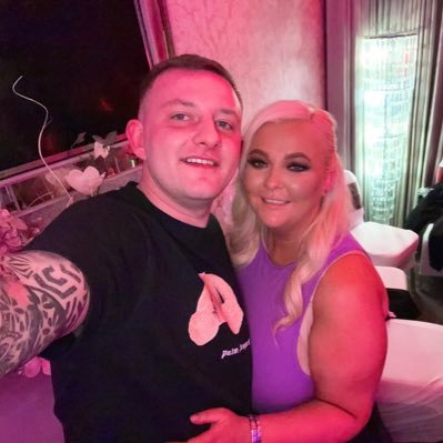 fernreaderX's profile picture. 