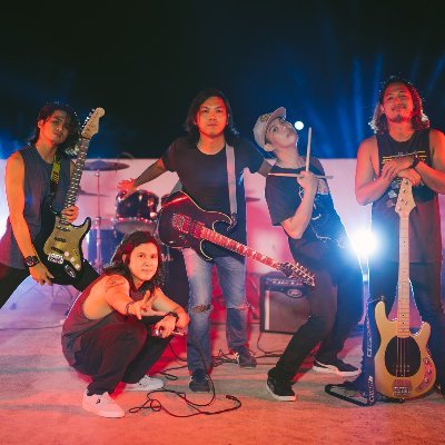 Official twitter account of Filipino Pop-Punk/Rock band Kill The Boredom. 
Band signed to Ivory Music & Video.