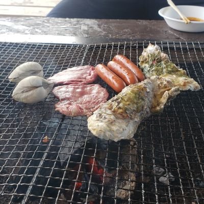 KKy96235998's profile picture. いろいろありましてアカウントを新しくしました！よろしくお願いします🙇 お義母さんを調教してますが嫁さんとも仲良しです。