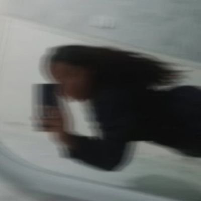 si te decepcionas, nunca terminarás decepcionado.
Ig:sofiiguanca