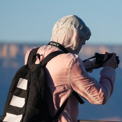 toniharant's profile picture. 20 / 👻 toniharant / 💳 cashless /