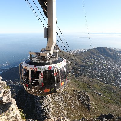 🚠 Official Twitter account of the #TableMountainAerialCableway – welcome! 

Follow us for stunning photos, updates and news, as well as specials and giveaways.