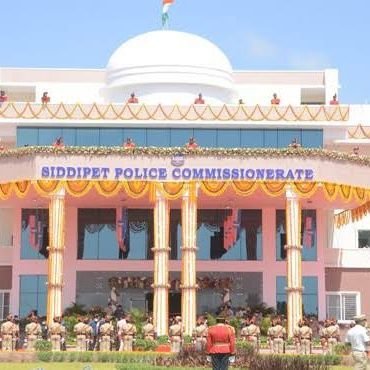 Official Twitter handle of the Commissioner of Police, Siddipet Telanagana State Police. 
Emergency please contact Dial 100.