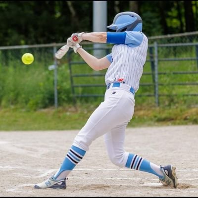 💛💙 Merrimack College Softball commit 28
EHS 24 
Exeter V softball catcher/utl #11 
QB/RB/ Exeter V Football #11 
FFA member of the NH Chapter.