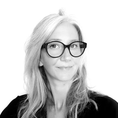 Freelance communication et création de contenus digitaux @handeco_fr @SemSoFr @adarsasso @bebooktweets