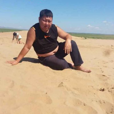 Magaa48610937's profile picture. өөрийнхөөрөө бай