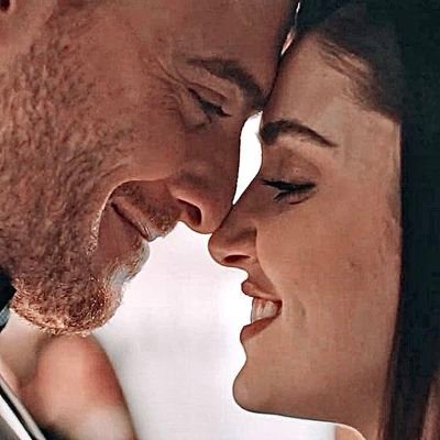 🦁🦋
 @HandeErcel
@kerembursin