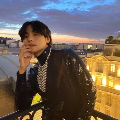 Lucrejk's profile picture. 