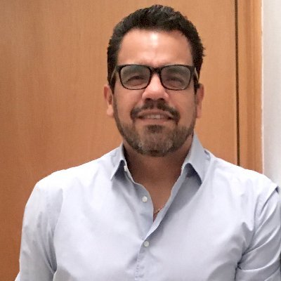 WW Enterprise Product Manager for as-a-Service & GDL Talent Hub lead. Storyteller in construction, passionate squash player. Opinions expressed are my own.