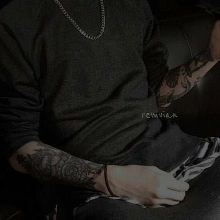 it_goxy's profile picture. _Your kiss, can I own it? 
ติดสกิลชิพ  ที่แปลว่าจูบ 💋
Explain your sex life.🔞