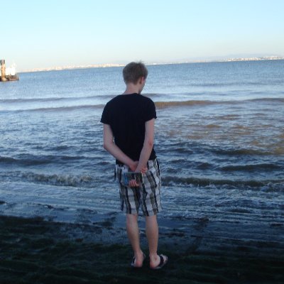 Tsjomme's profile picture. Taal en cultuur | Geschiedenis | Muziek | Sport | Freelance redacteur