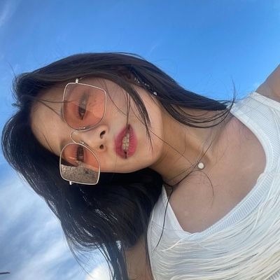 ㅤ · 🌼 𓂃 fırst 𝓵 ᥱᥱ ♡ chᥲᥱчoung ५ from : 𝕡romınᥱs _ 9 ( 𝐤 ) nown ᥲs thᥱ @ ᥲpplᥱ quǝǝn .ᐟ