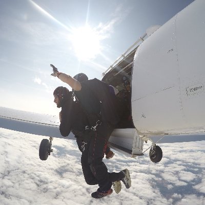 chrismase's profile picture. I'm off to a pretty place now where the flowers grow, I'll be back in an hour or so...