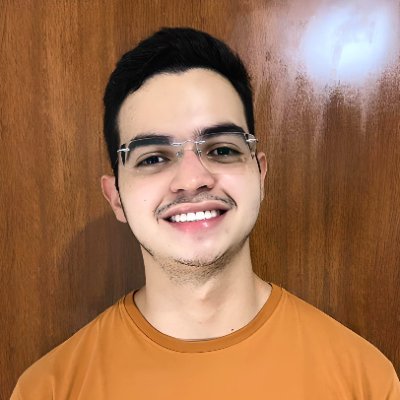 Fisioterapeuta Pós-Graduado em Traumato-Ortopedia Desportiva.