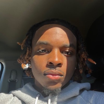 gmoneeyy__'s profile picture. I just be chilling 🏆💸