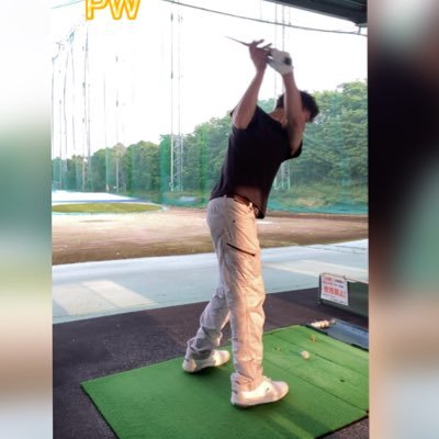 毎日練習🏌️毎日投稿🏌️メルカリでオリジナルブランド立ち上げ🐸✨フォロー・チャンネル登録して頂けると励みになります😭ＤＭは基本的にスルーしますがコメント・メッセージ来たら喜んでます😂ゴルフの才能はないけれど…努力の才能はあります👍✨＃ゴルフスイング ＃Golfswing