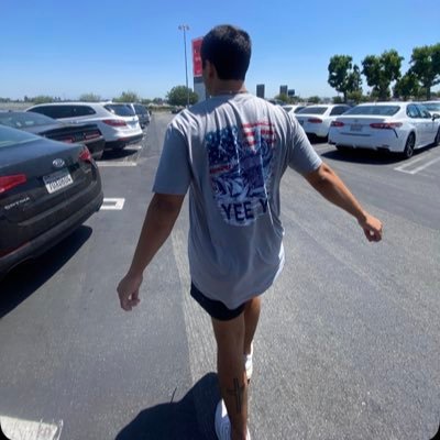 adamybarra27's profile picture. 