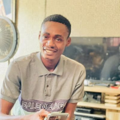 e_omowaye's profile picture. Cool,calm and easy going