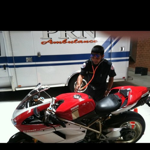 romoAZUSADA's profile picture. 