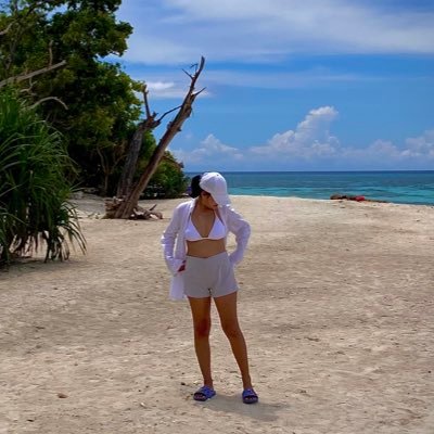 vivianrusanne's profile picture. 