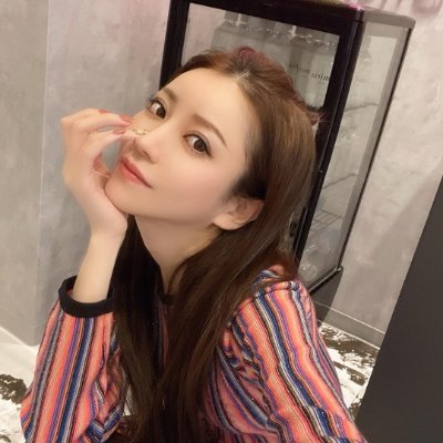 趣味:ヨガ、スポーツ、読書、旅行、音楽、ゴルフ
性格:新しいもの、より熱心で、学ぶことに熱心で、自意識的なものにさらされることを好む (野外活動が大好き)