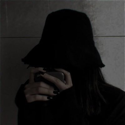 matchacream04's profile picture. I hate you but I love you.