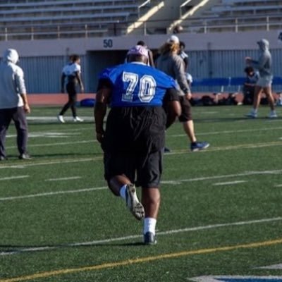 Luke 2:14 “Glory to God in the highest heaven, and on earth peace to those on whom his favor rests”#JUCO Product Santa Monica College DT #70 Insta-royalty._.ray