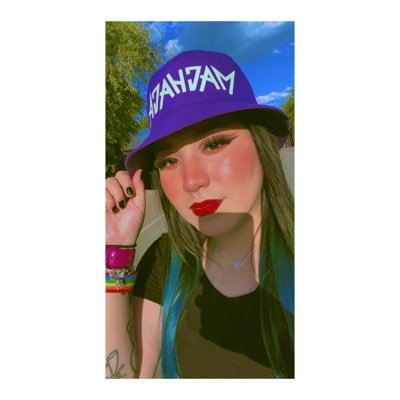 gp_sweetnothing's profile picture. 🏳️‍🌈 Live FREE & Proud!”  🎃🧟‍♀️