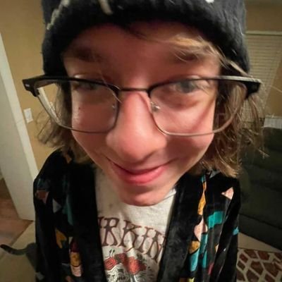 Shawn01877's profile picture. Nine-Teen