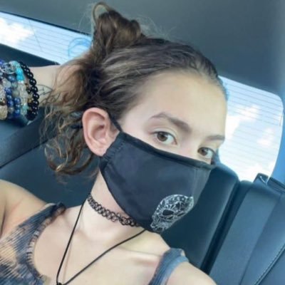 LIVE LONG DAN💔1/02/1 🦋MY SISTER 😌🕊❤️yes im Leo ♌️ yea I’m toxic🥺your pussy fairy 🧚♀️ god mother 👿🤑💦🍎 snap: brenna_buchen