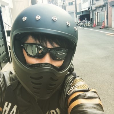 無言フォローすみません。 長野出身で東京在住。スキー、スノーボード、キャンプにダイビング、バイクに釣りと趣味多数(笑) バイクの相棒はHARLEY-DAVIDSONダイナ ローライダーS(FXDLS)を1900ccにボアアップして6年乗ってます。2021年3月からハンターカブCT125でも楽しんでます〜♪船舶免許あり笑