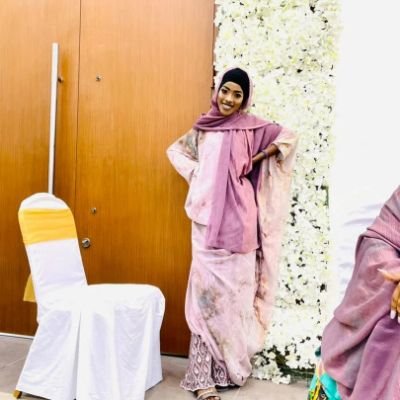 studied computer science special IT at Aadan Adde international university of Somalia