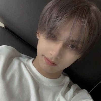 #JAY ֶָ #JUNHUI ; my heart in a tale of 1000 stars, and jaywon is my home ; `@kewlymeowly_ - bff, @ohhellnononono - my moon, @pak0sti - family` 🥢