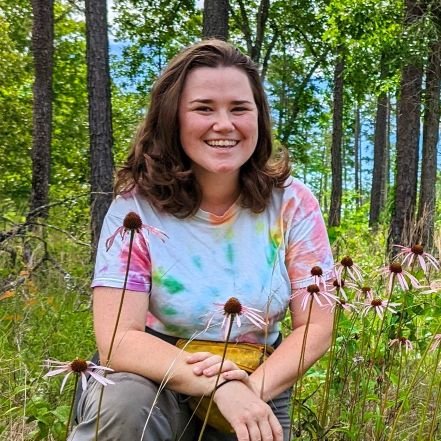 PhD candidate in Dept. of Applied Ecology at NCSU 🌱 Plant and pollination ecology 🌱 she/her 🏳️‍🌈