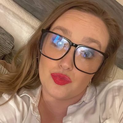 ashleyyyh18's profile picture. 