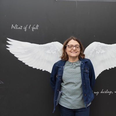 Yol_Pat's profile picture. You can't buy happiness, but you can buy books... and that is kind of the same thing.