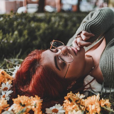 Juliafernandaj6's profile picture. seja luz